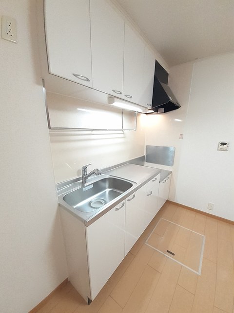 ＪＲ豊肥本線 竜田口駅 徒歩14分 2階建 築18年のキッチン写真