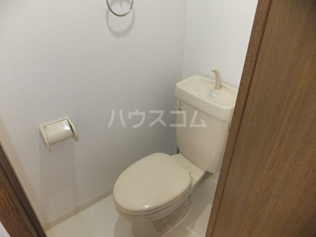 マルシェ・コーネンのトイレ写真