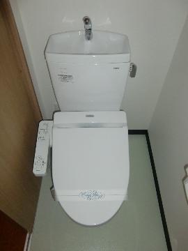 トイレ　シャワー付トイレ