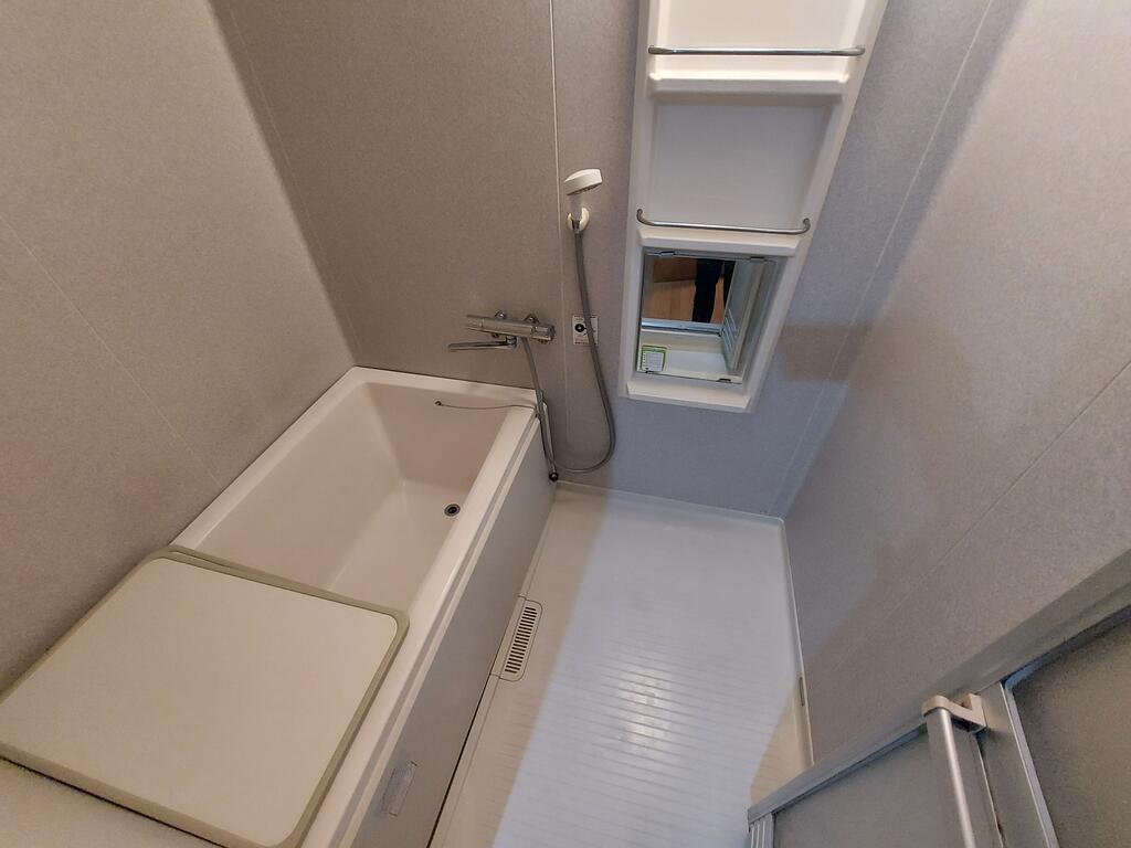 東急東横線 元住吉駅 徒歩10分 3階建 築32年の風呂写真