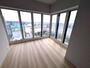 居室・リビング　ＬＤ１３.1帖　角部屋でコーナーサッシＦＩＸで採光多し解放感