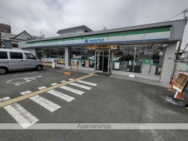 コンビニ　ファミリーマート　楠葉中町店（コンビニ）まで338m