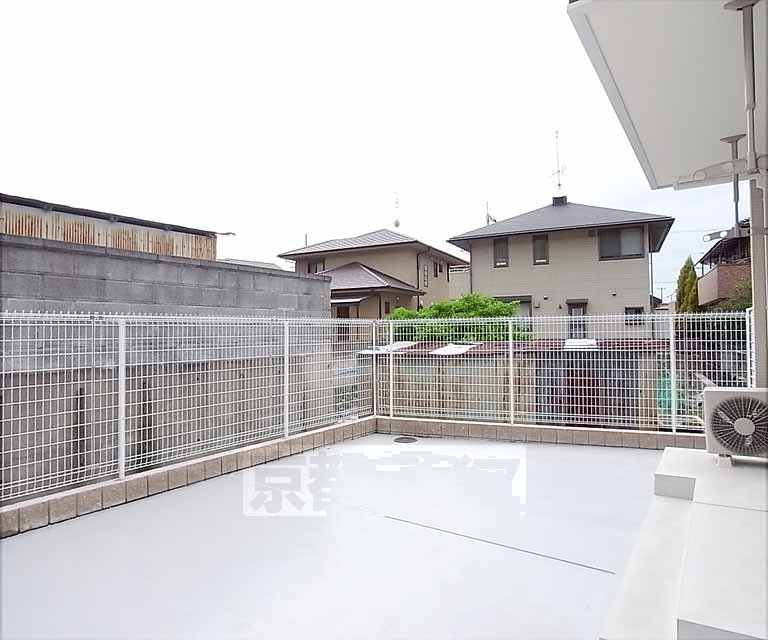 バルコニー　自由自在の専用スペース。