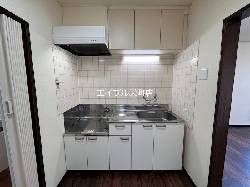 地下鉄東豊線 環状通東駅 徒歩42分 2階建 築38年のキッチン写真