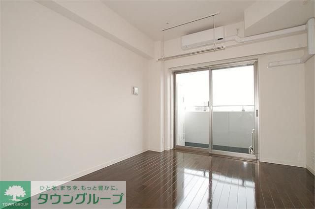 グランドコンシェルジュ板橋本町の居間写真