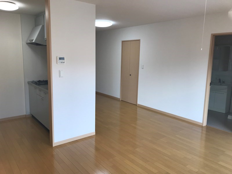 居室・リビング　※別部屋参考写真