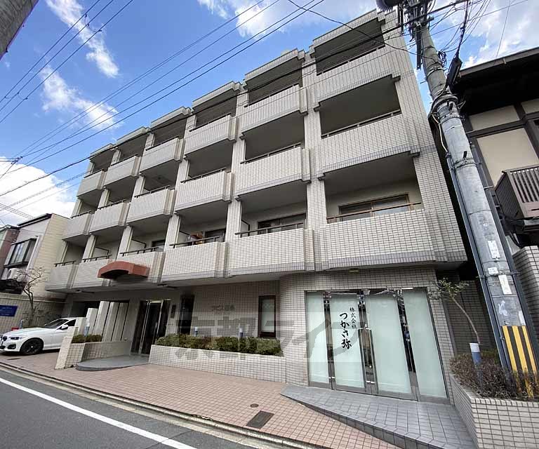 京都市中京区下黒門町のマンションの建物外観