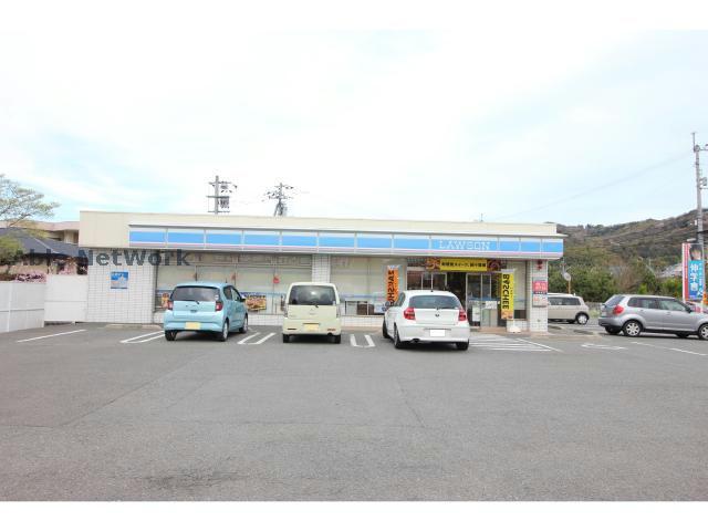 コンビニ　ローソン徳島大原店（コンビニ）まで606m