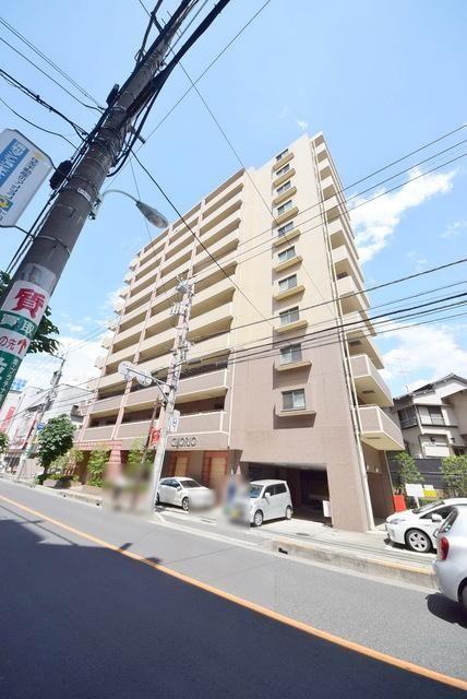 【さいたま市浦和区仲町のマンションの建物外観】