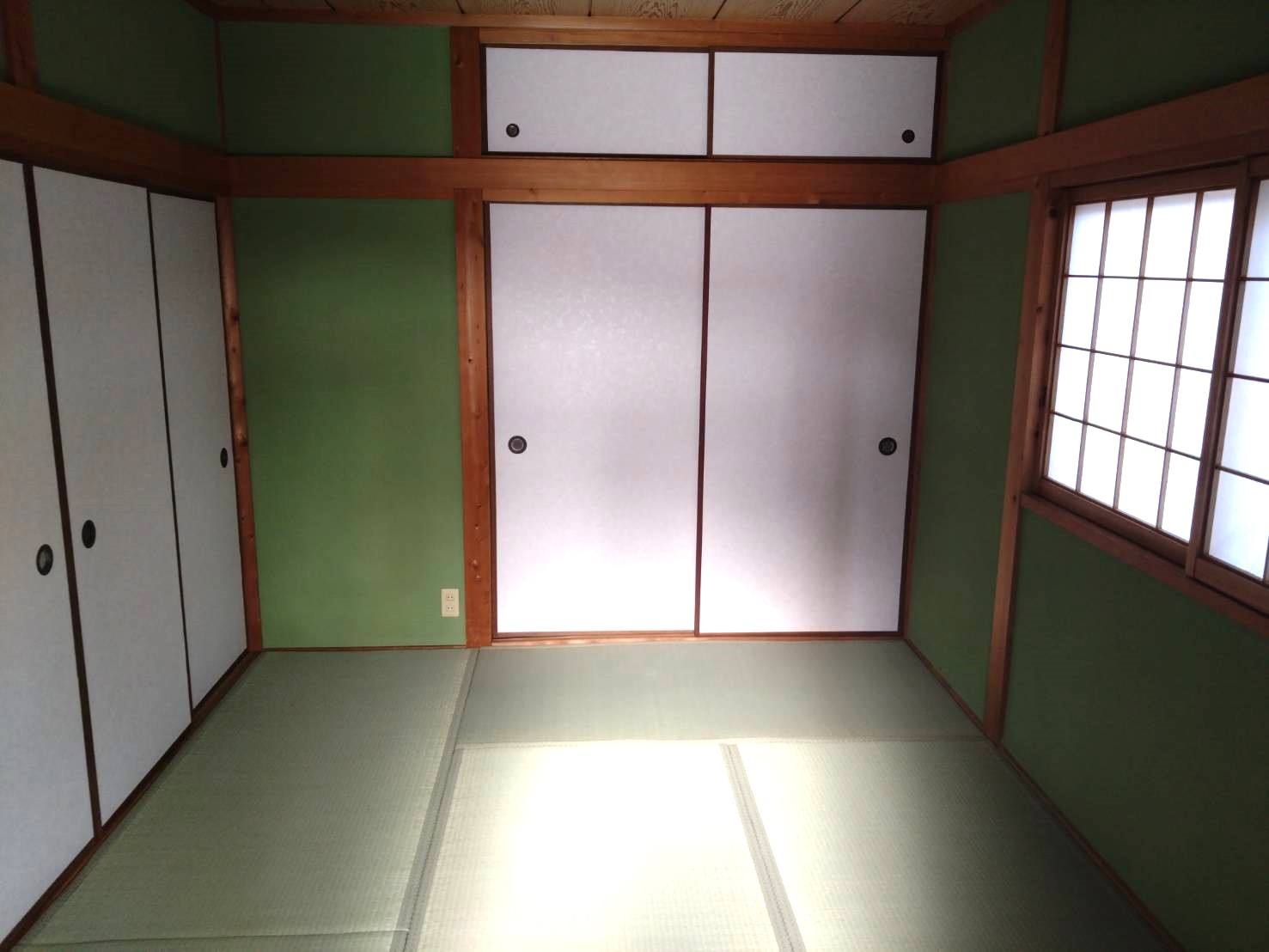 八幡長谷の内装写真