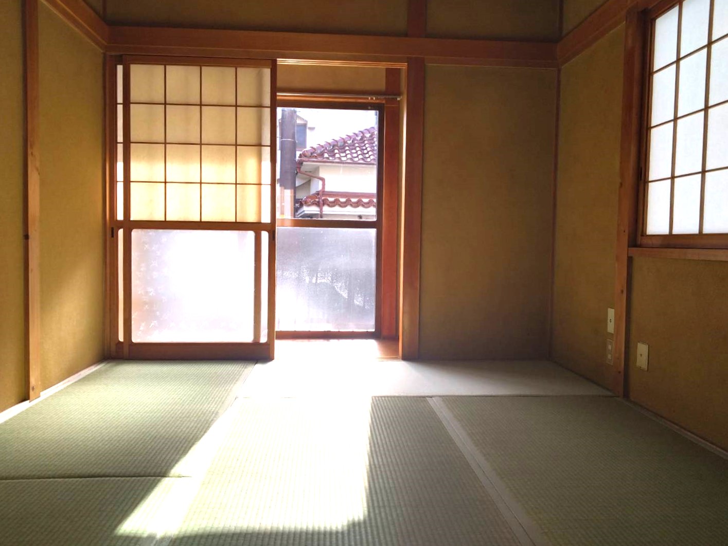 八幡長谷の居間写真