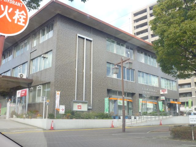 郵便局　港郵便局（郵便局）まで1200m