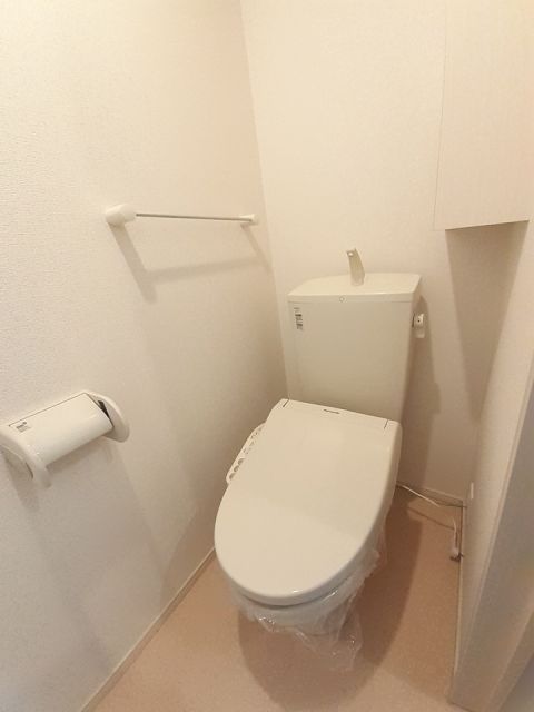 【ネオ　グランツのトイレ】