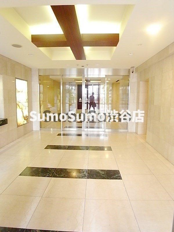 ロビー　落ち着いたロビーです