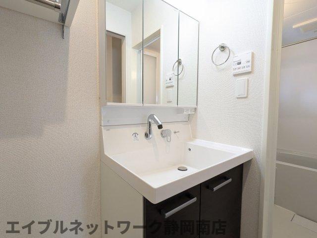 洗面設備　洗面所です