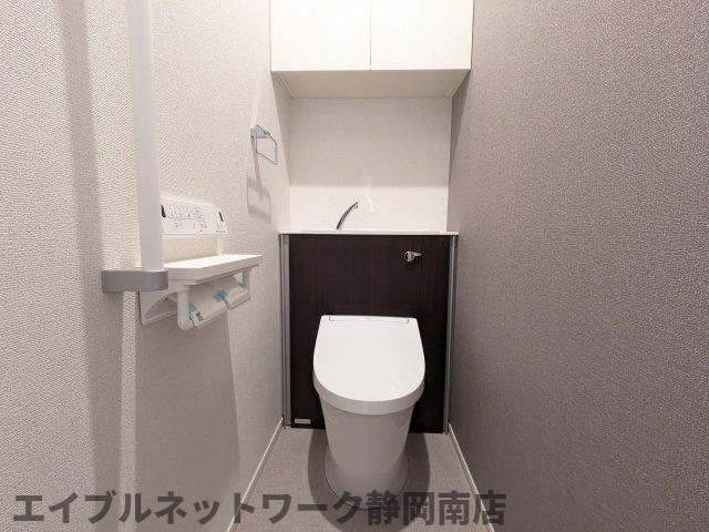 トイレ　ゆったりとした空間のトイレです