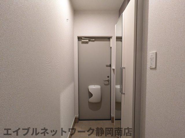 玄関　明るい玄関です