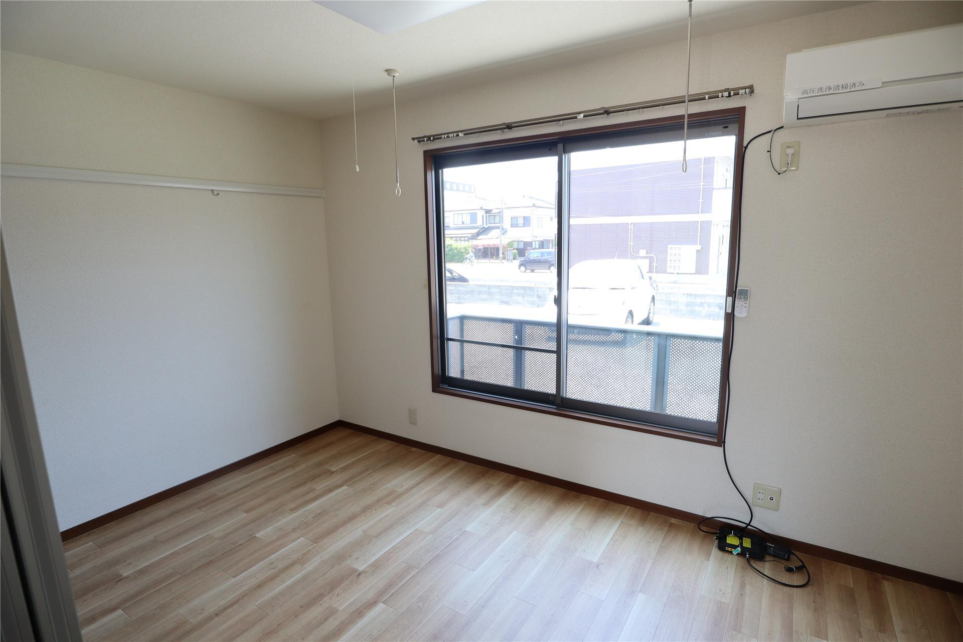 その他部屋・スペース　床クロスのカラーは異なる場合がございます。