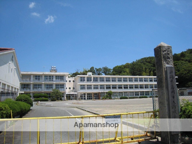 小学校　菊川市立河城小学校（小学校）まで4407m