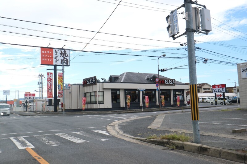 【総社市小寺のアパートの飲食店】