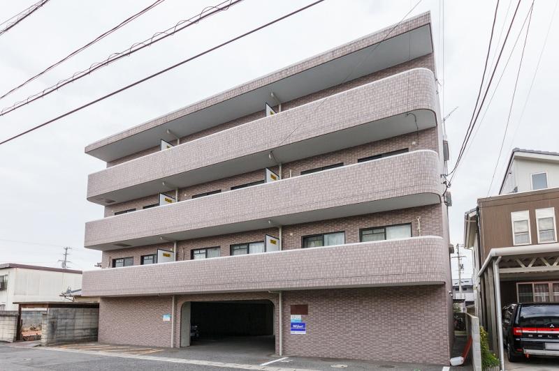 高松市屋島西町のマンションの建物外観