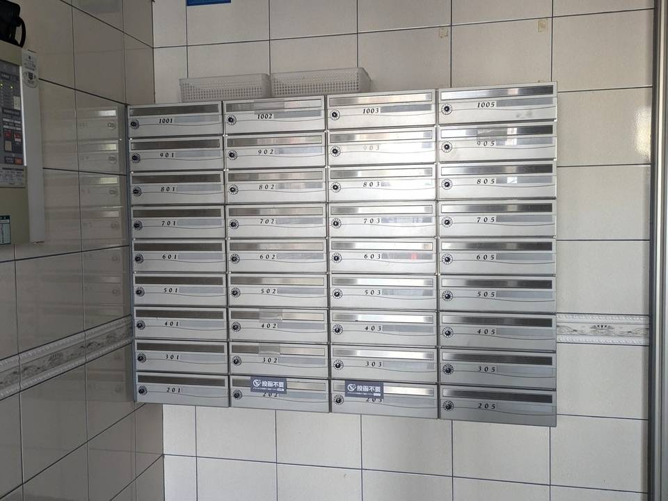 エントランス　メールBOX