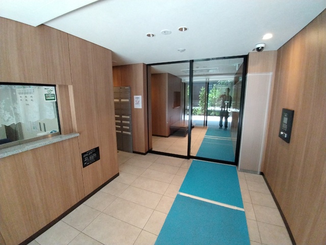 ロビー　エントランス