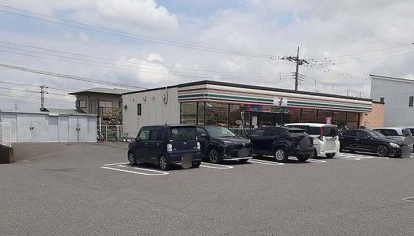 コンビニ　セブンイレブン木更津祇園店（コンビニ）まで600m