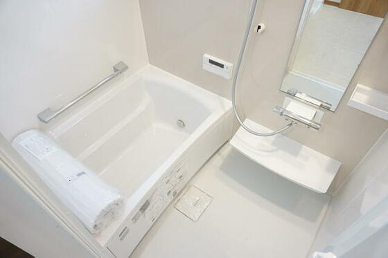 バス・シャワールーム　追い焚き完備