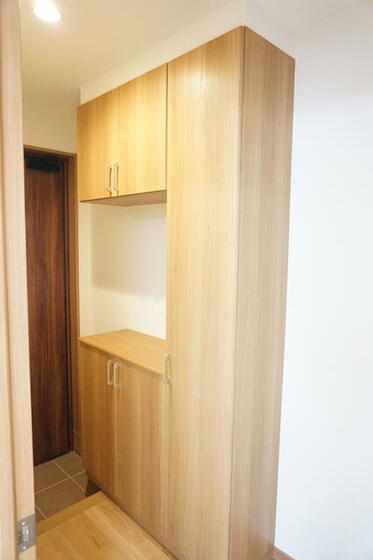玄関　下駄箱