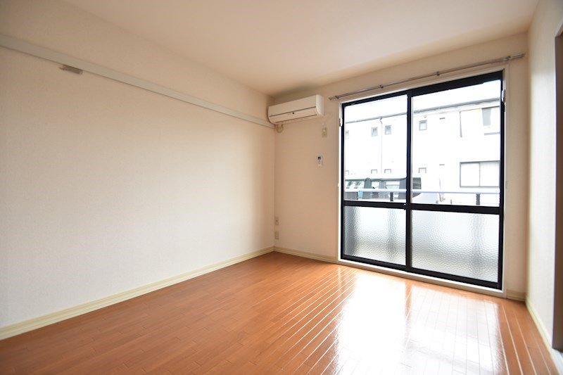 居室・リビング　フローリング仕様の綺麗なお部屋♪