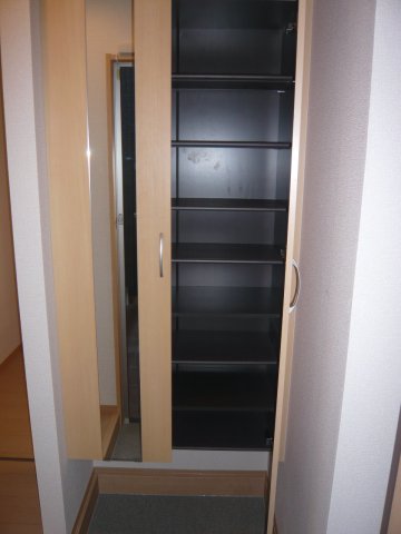 玄関　シューズボックス