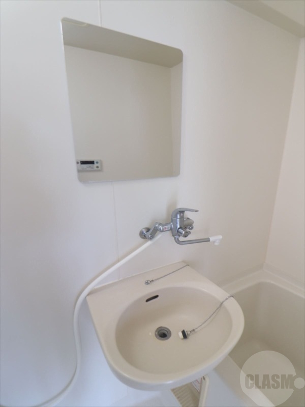 洗面設備　洗面台で歯磨きはこちらで