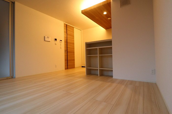 居室・リビング　反転タイプ