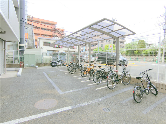 その他共有部分　屋根付きの駐輪場