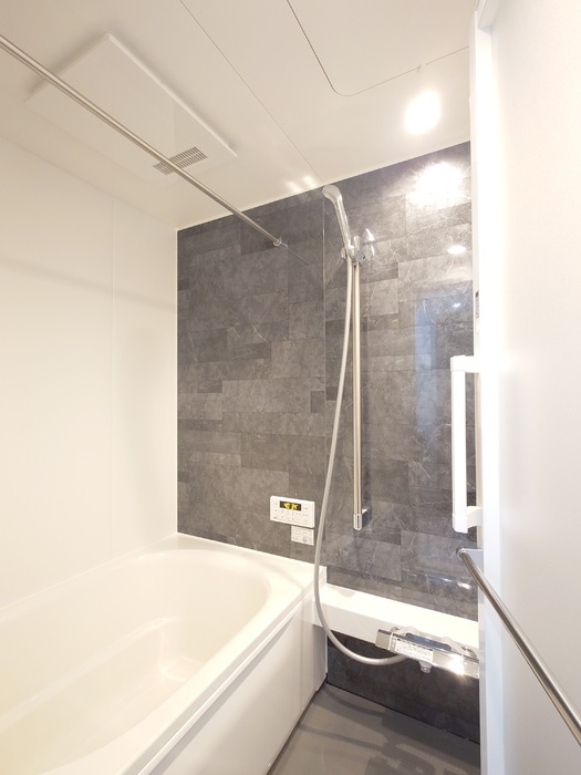 バス・シャワールーム　日々の疲れを癒すお風呂付です