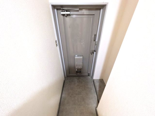 玄関　2024年11月撮影※現況を優先致します。