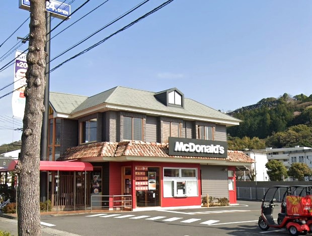 飲食店　マクドナルド 土佐バイパス店（飲食店）まで763m