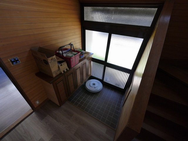 神戸電鉄有馬線 鈴蘭台駅 徒歩7分 2階建 築46年の玄関写真