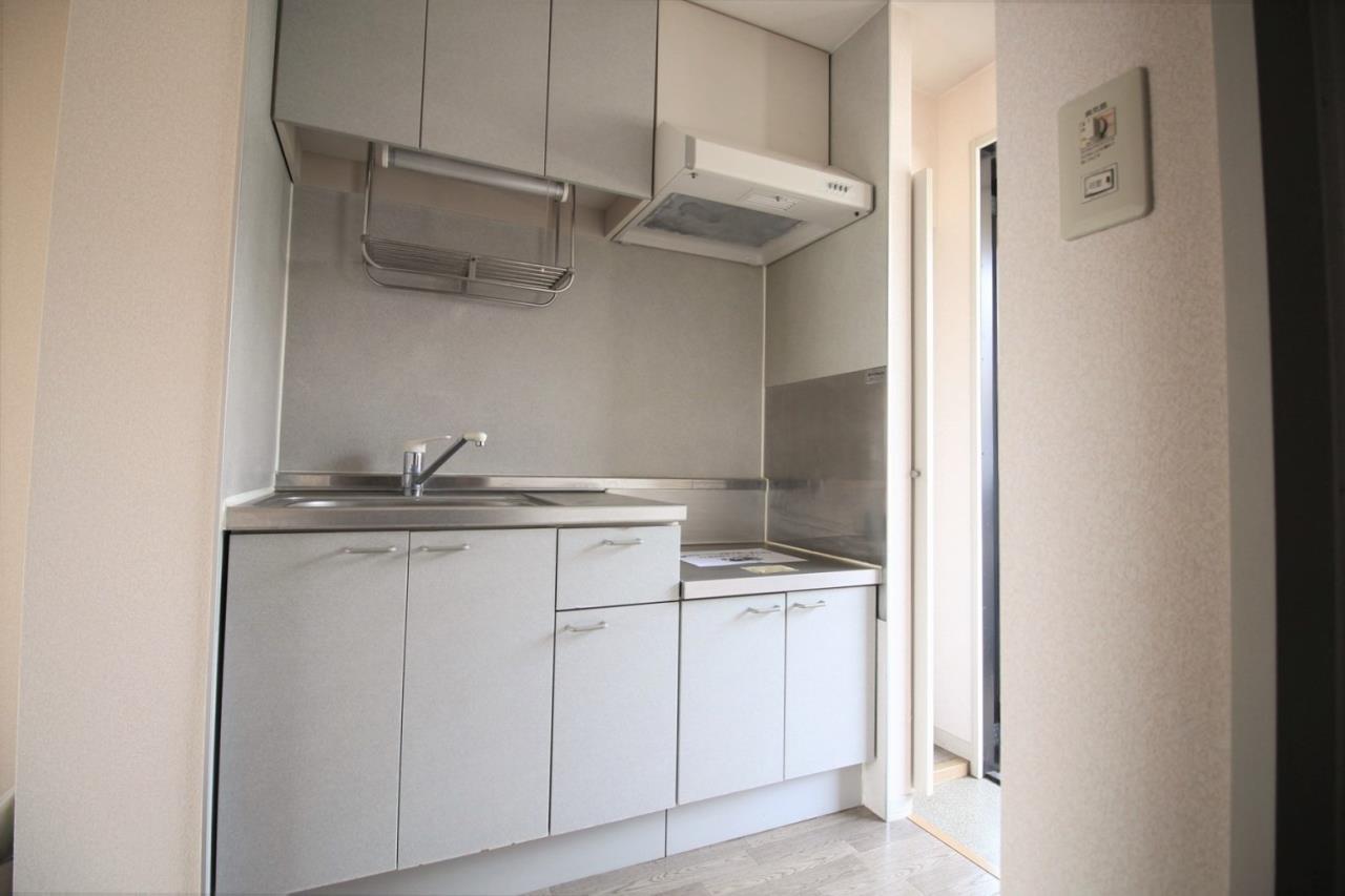 キッチン　白を基調としたキッチンスペース☆