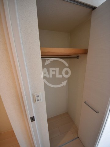 収納　プレサンス堺筋本町フィリア　クローゼット