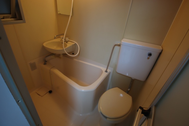 バス・シャワールーム　別室の参考写真です。※現況優先