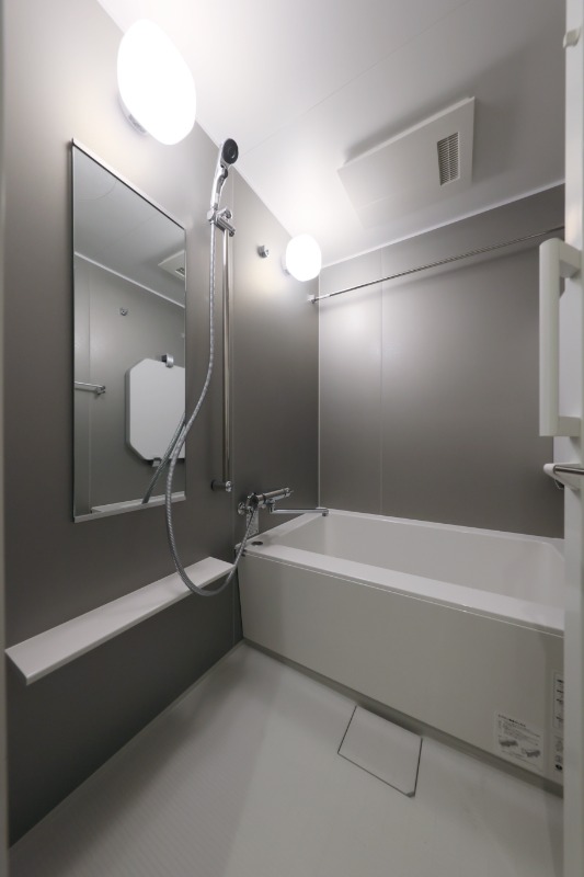 バス・シャワールーム　バスルーム※同タイプ参考写真