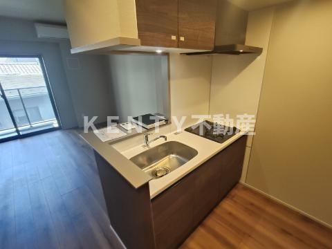 キッチン　コンパクトなキッチンで掃除もラクラク