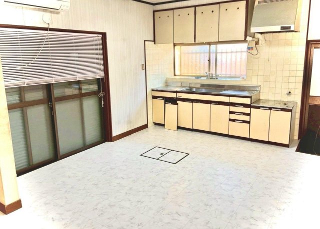 キッチン　きれいで使い勝手の良いキッチン（リフォーム済み）