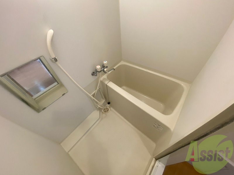 バス・シャワールーム　お風呂です。ゆっくりお風呂につかるのも体に良いですね～