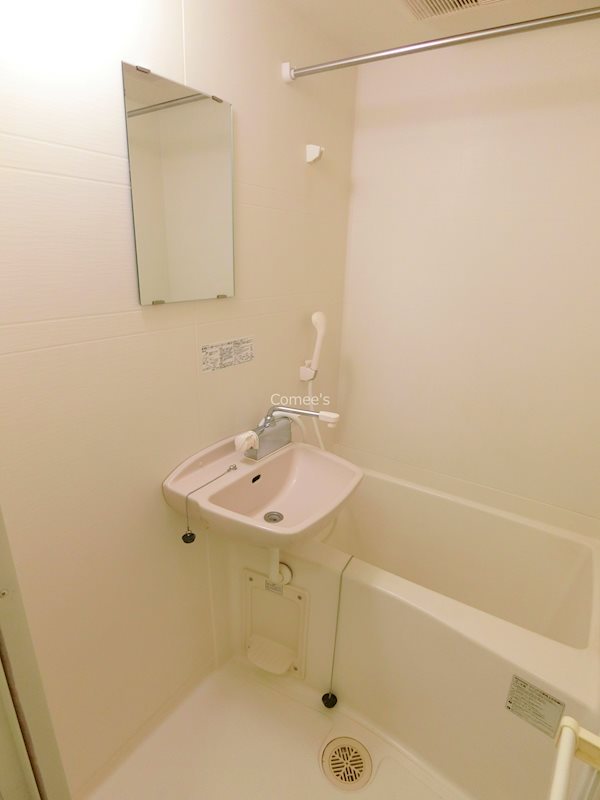 バス・シャワールーム　バスルーム