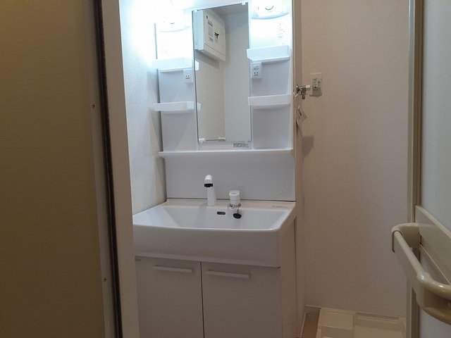 洗面設備　忙しい朝には欠かせない洗面所です