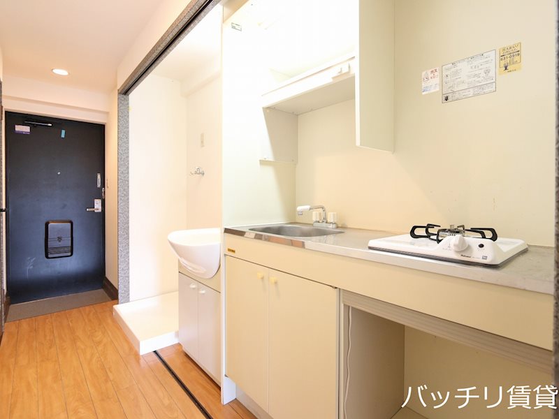 キッチン　同型イメージの為、現状を優先致します。