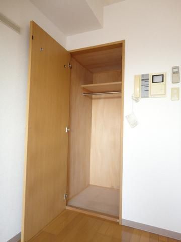 収納　♪たっぷり入る収納付き♪